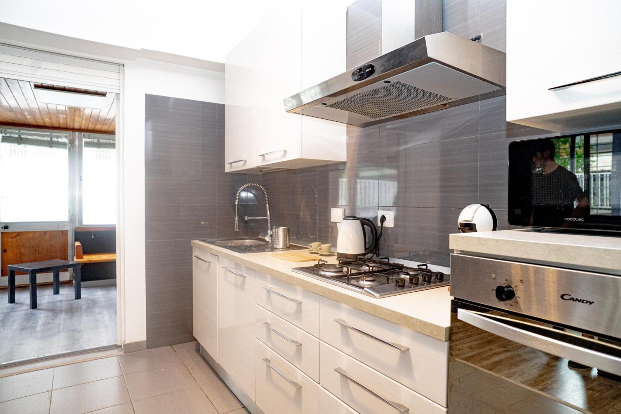 Led, Comfort And Style Just A Few Minutes From The Colosseum Roma